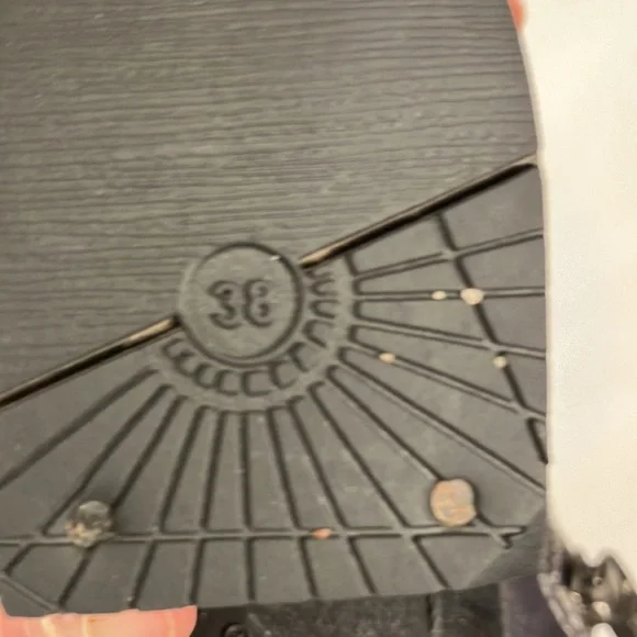 Bussola Ankle Boots - Picture 9 of 11